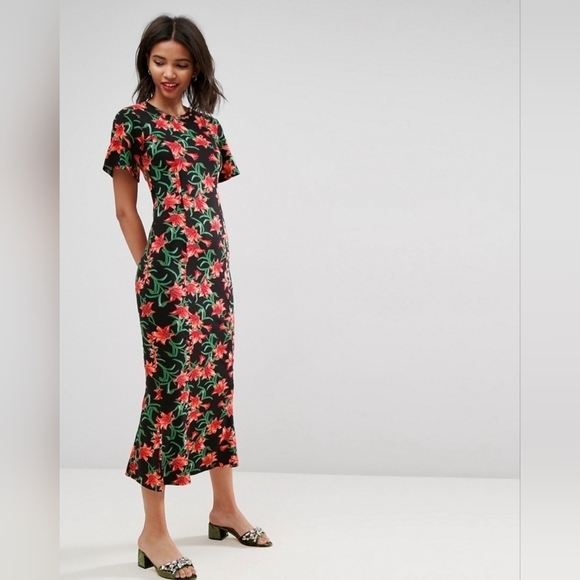 Asos Maxi Tea Dress with Open Back Detail in Floral Print  Women's Size 6 - Picture 3 of 16